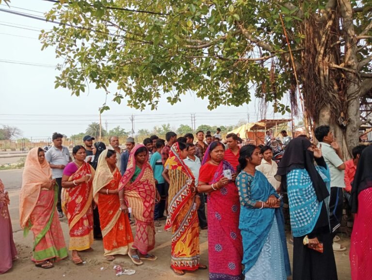 কোনো অশান্তি ছাড়াই পশ্চিম বর্ধমানের আসানসোল শিল্পাঞ্চলের ভোট নির্বিঘ্নেই সম্পন্ন হলো