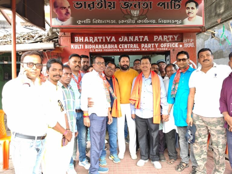 কুলটিতে দলবদল ইস্যুতে রাজনৈতিক তৎপরতা