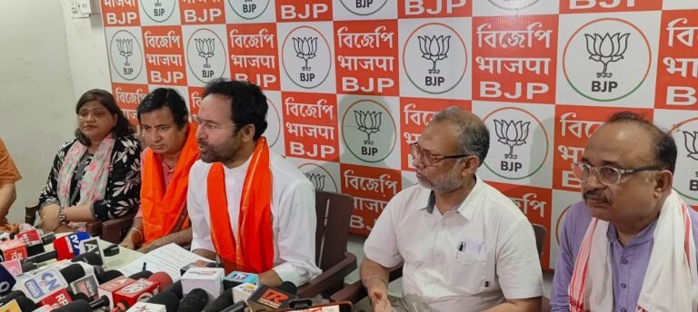 পশ্চিমবঙ্গে উন্নয়ন ও আইন-শৃঙ্খলা নিয়ে বিজেপির তোপ, ‘ডাবল ইঞ্জিন সরকার’-এর দাবি