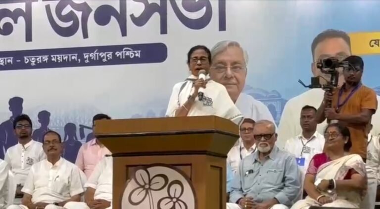দুর্গাপুরে স্থানীয় কর্মসংস্থান নিয়ে কড়া বার্তা দিলেন Mamata Banerjee