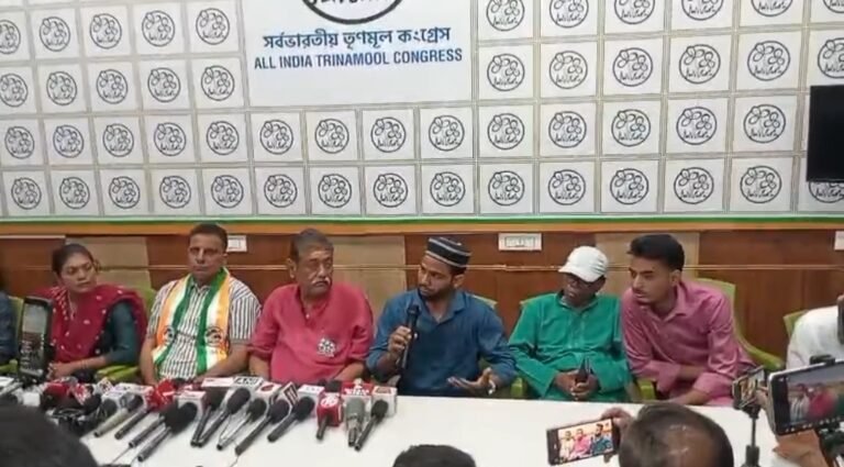 ভোটের আগে বড় ধাক্কা! আম জনতা উন্নয়ন পার্টির ৪ প্রার্থী তৃণমূলে যোগ