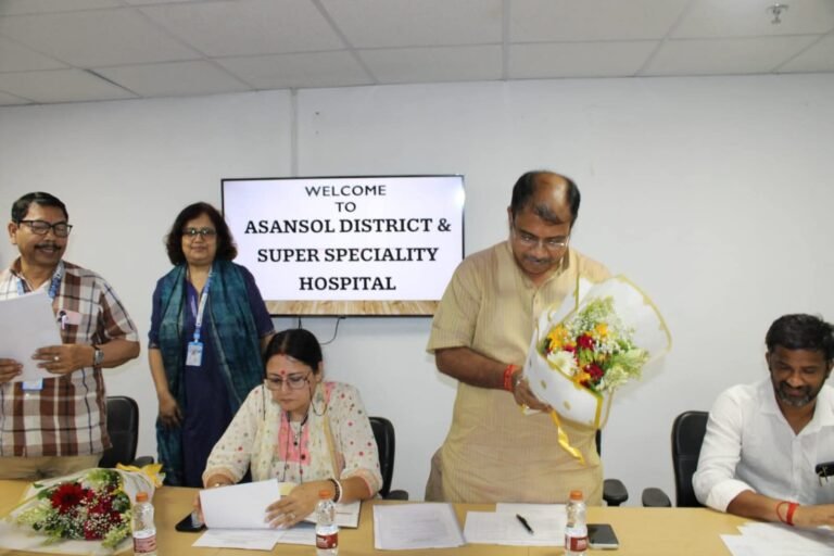 আসানসোল জেলা হাসপাতালে রোগী কল্যাণ সমিতির বৈঠক, স্বাস্থ্য পরিষেবার উন্নয়নে জোর