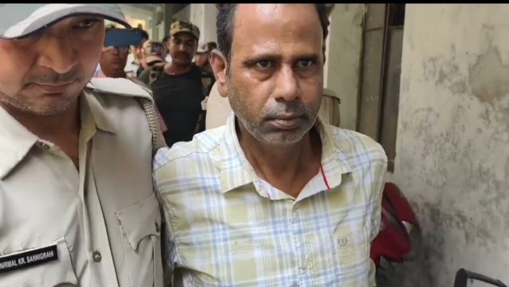 গোগলা অঞ্চলের তৃণমূল সভাপতি গৌতম ঘোষ গ্রেফতার, থানার সামনে বিজেপির বিক্ষোভ