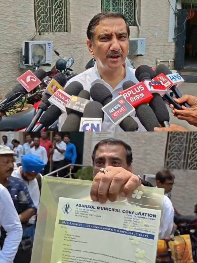 আসানসোল পুরনিগমের ৬ নম্বর বোরোর চেয়ারম্যান পদ থেকে ইস্তফা ডা. দেবাশীষ সরকারের