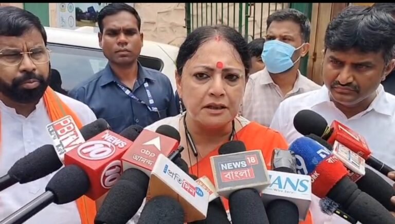 দুর্গাপুরে সিএমইআরআই পরিদর্শনে অগ্নিমিত্রা পাল, বর্জ্য ব্যবস্থাপনায় কেন্দ্রের প্রযুক্তি ব্যবহারের উদ্যোগ